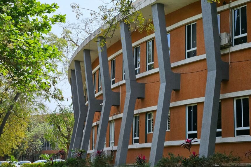 Supreme Court Updates Roster: Dedicated Benches to Address Oldest Cases