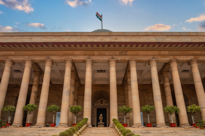 Supreme Court Halts Allahabad HC's Rebuke of Noida DM Over Detention Case